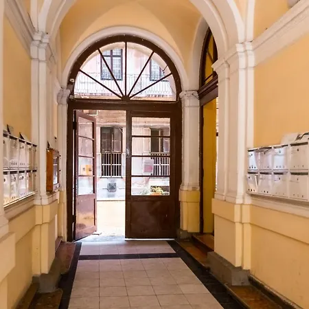 Erika's Downtown Budapeşte