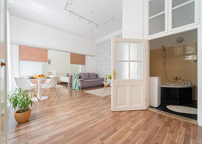 Erika's Downtown Apartman