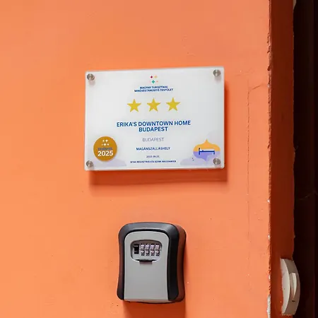 Erika's Downtown דירה *